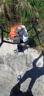 BUŠAČ RUPA MOTORNI sa tri burgije od 3,4 KS - Image 3